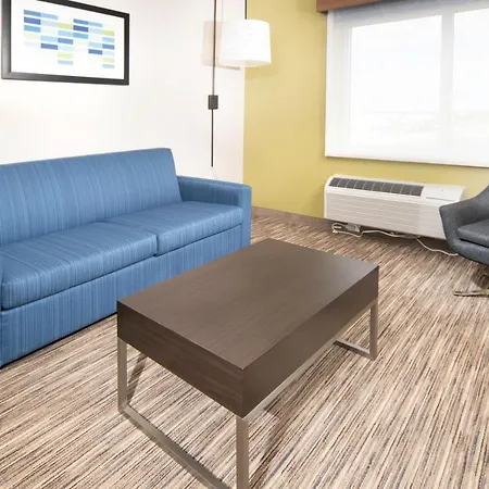 Holiday Inn Express & Suites - Fort Myers Airport By Ihg Exterior photo